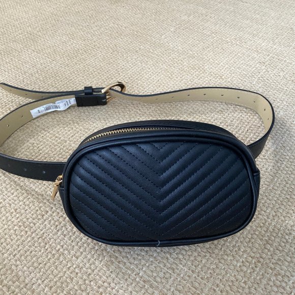 Steve Madden Handbags - Steve Madden Black Chevron Belt Bag New